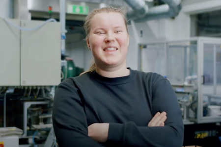 We are EWES. Meet machine tool operator Lisa Johansson