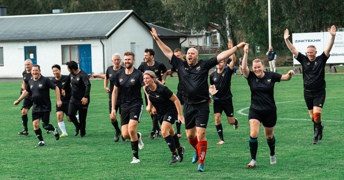 EWES lag firar vinsten med 3–1