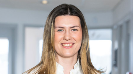 Säg hej till Alma Cederquist