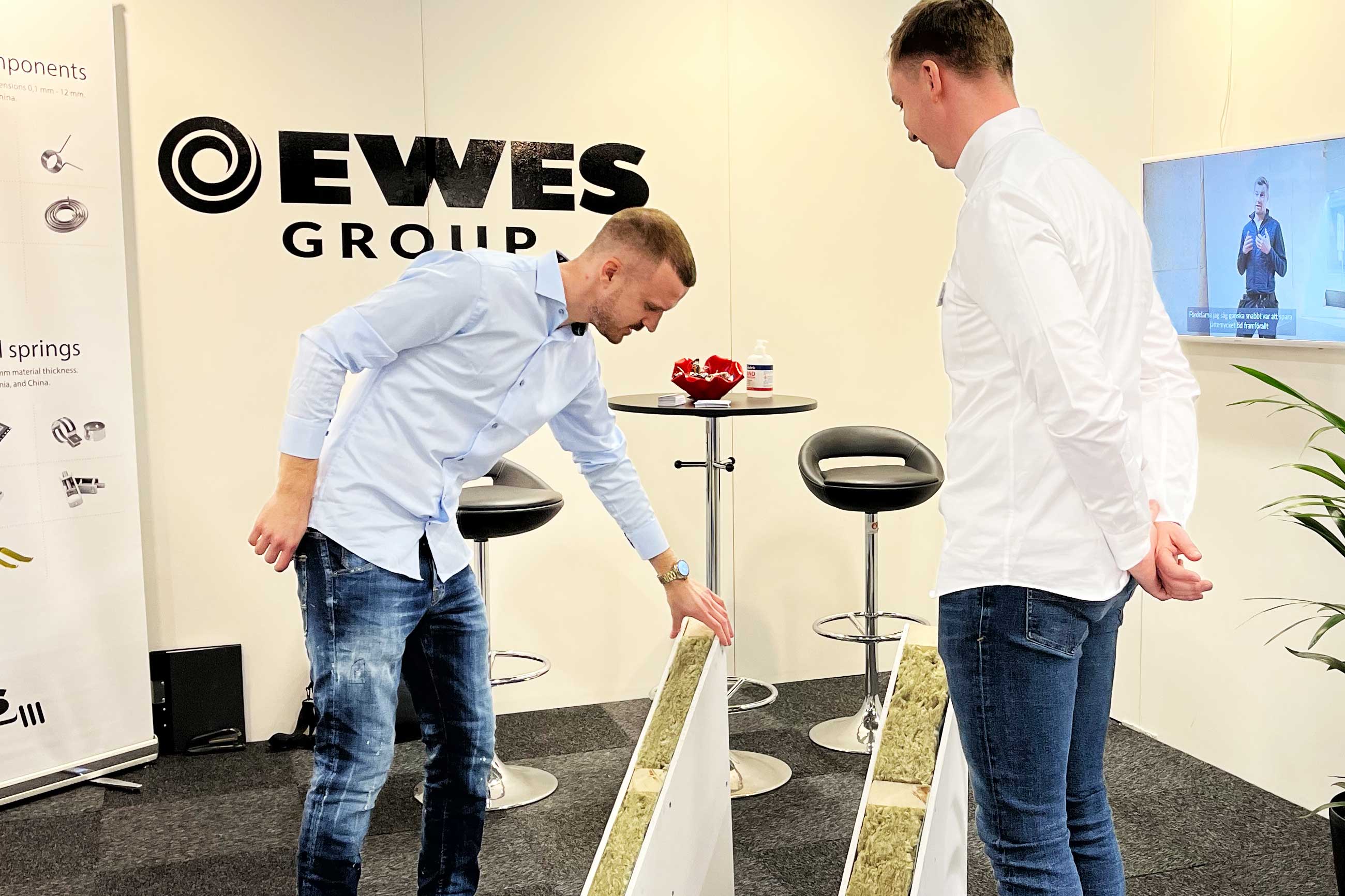 Demonstration av EWES ljudabsorbent Sound Fastener